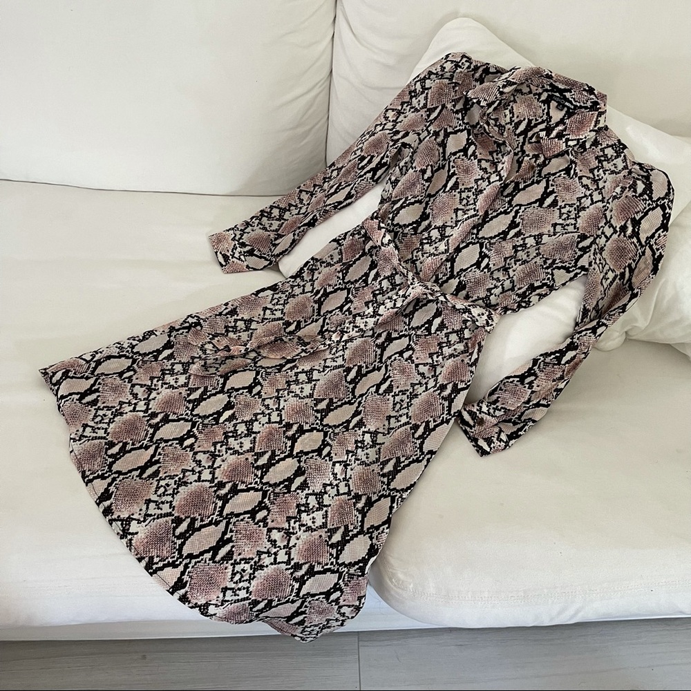 Snakeprint shirt dress